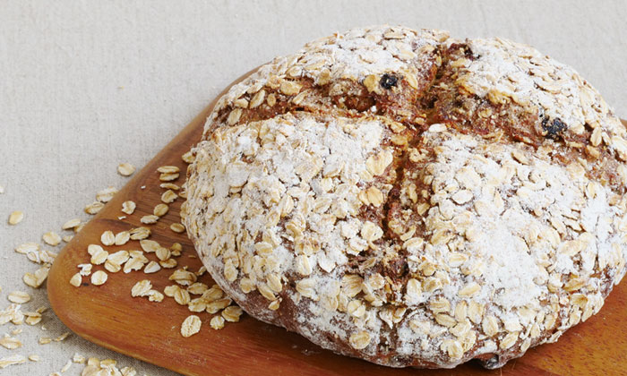 ドライフルーツたっぷり！ サワー種で作るライ麦フルーツパン レシピ